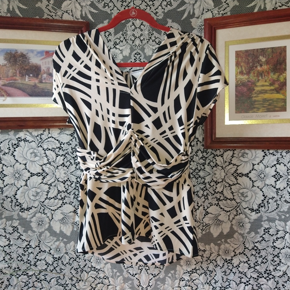 Marc Bouwer black white blouse short sleeves abstract print wrap around belt